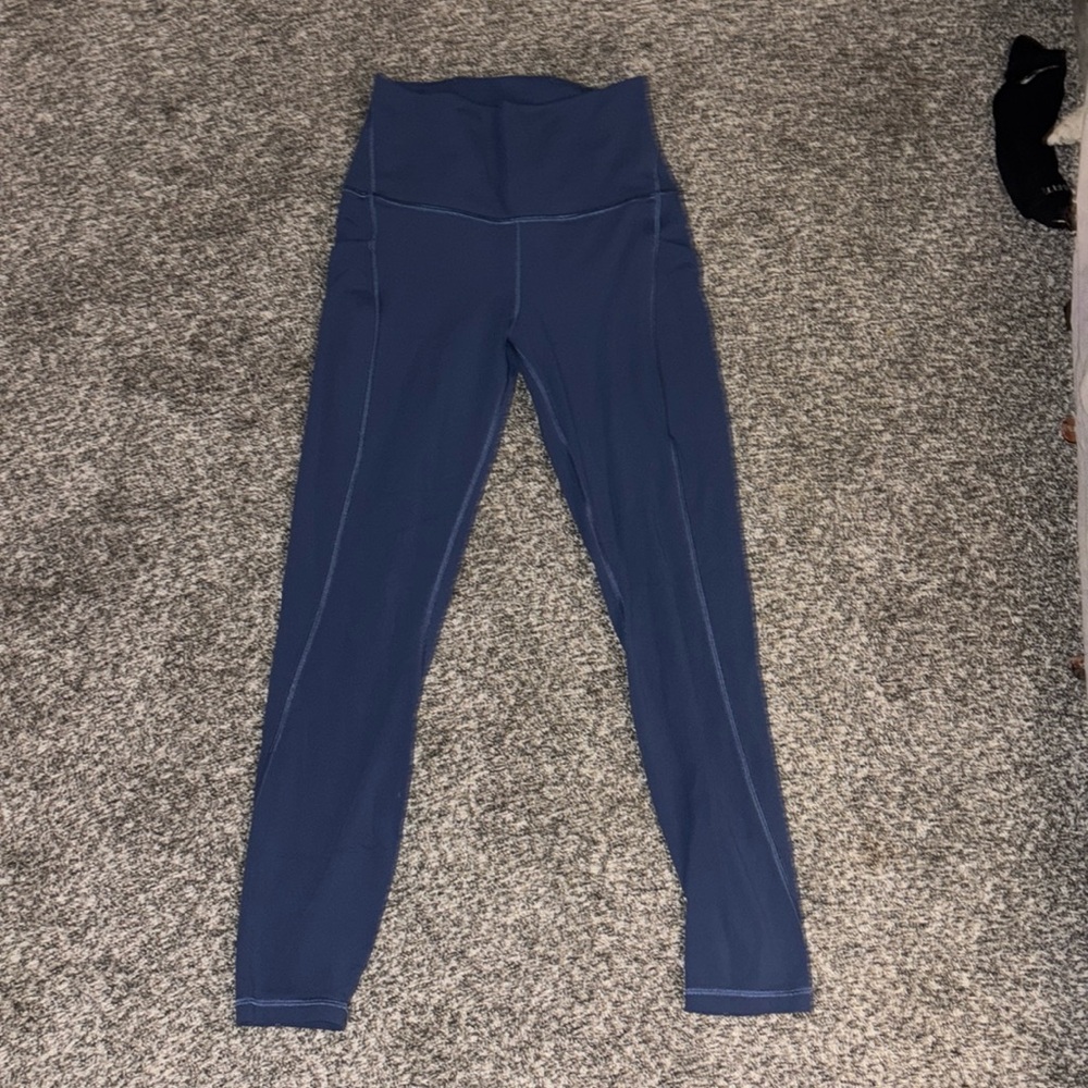 Lululemon athletica blue leggings with pockets